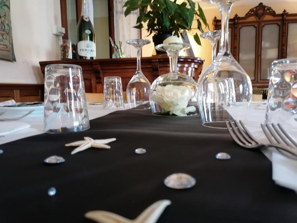 Hotel Antico Borgo Риоло-Терме Экстерьер фото