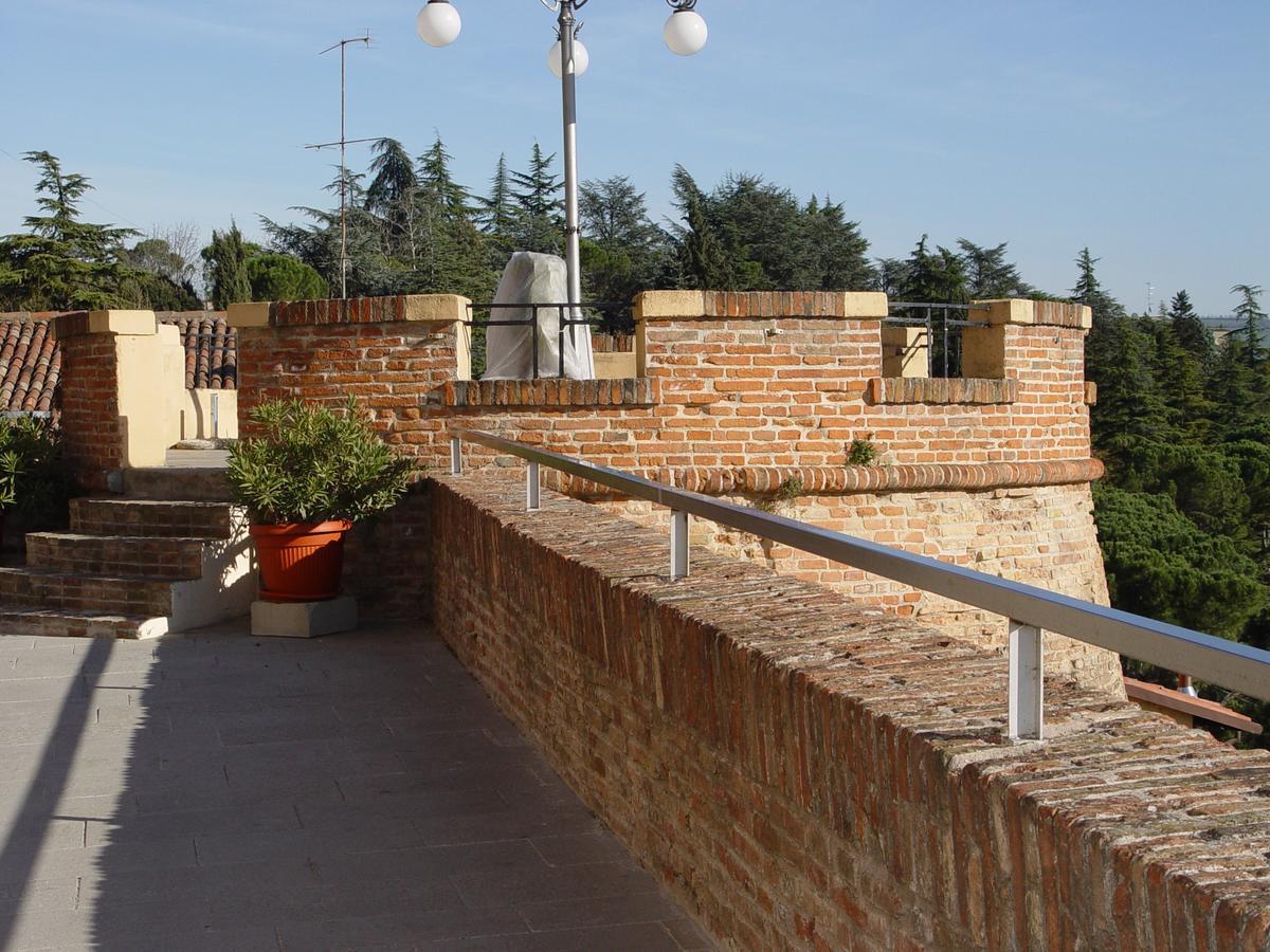 Hotel Antico Borgo Риоло-Терме Экстерьер фото