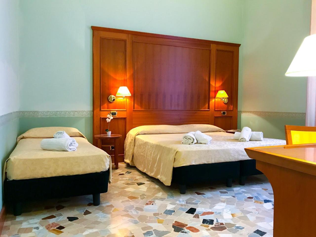 Hotel Antico Borgo Риоло-Терме Экстерьер фото