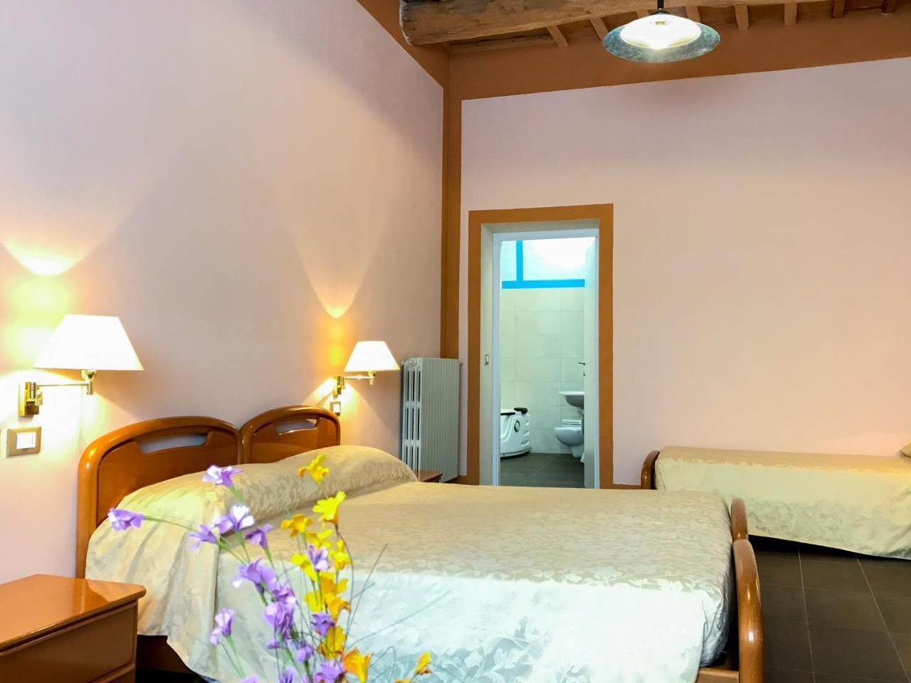 Hotel Antico Borgo Риоло-Терме Экстерьер фото